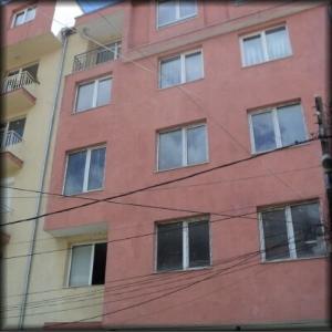Тристаен 75 m²
