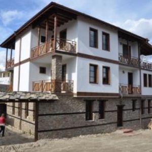 Четрафиловата къща